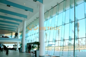 Mặt dựng kính cường lực Sipider